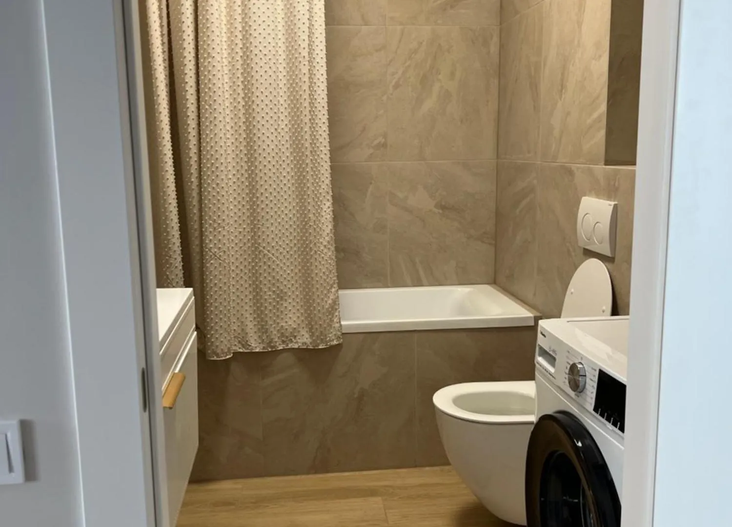 Ice Gardens Apartment Lviv Ukraine