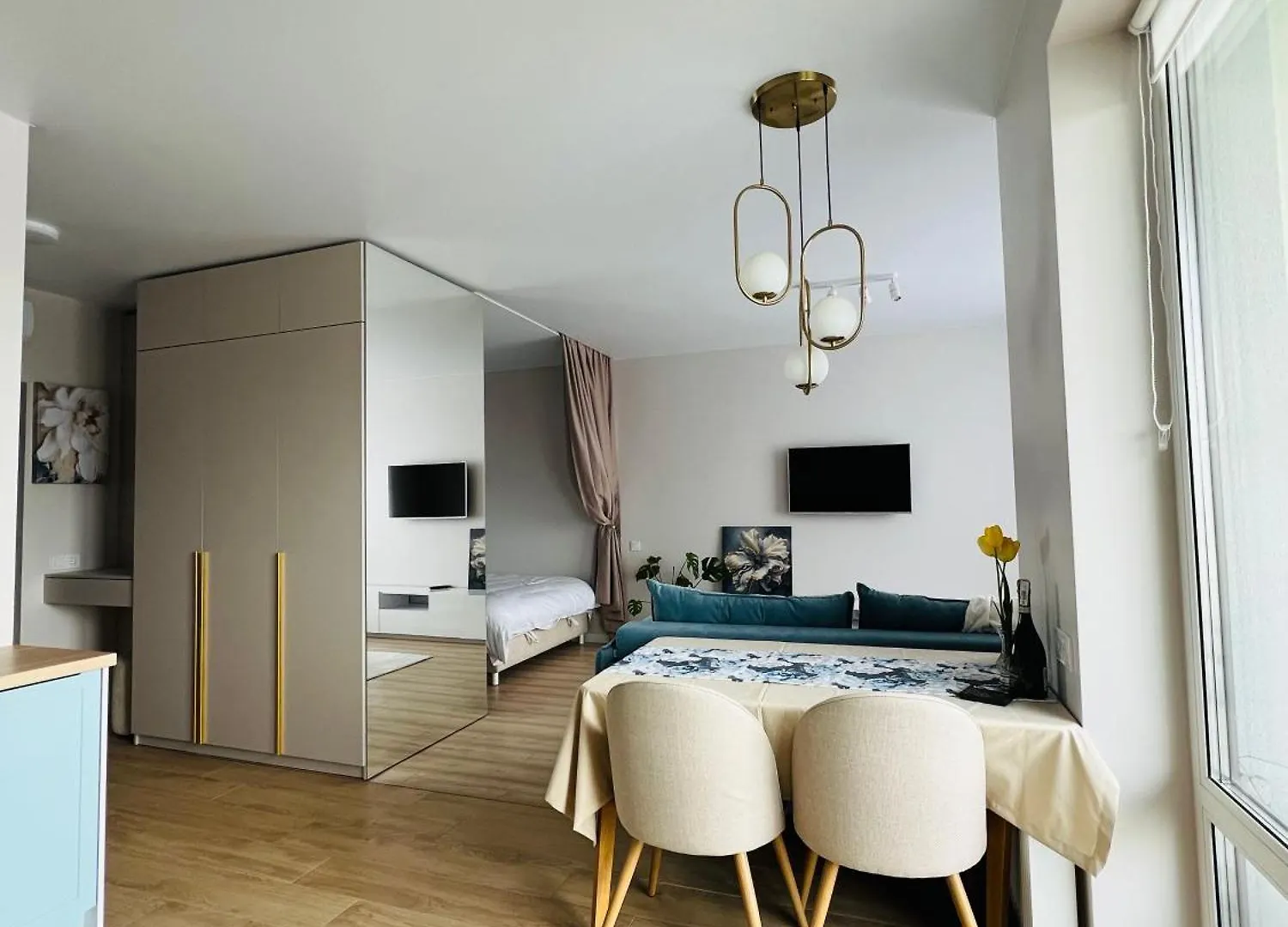 Ice Gardens Apartment Lviv